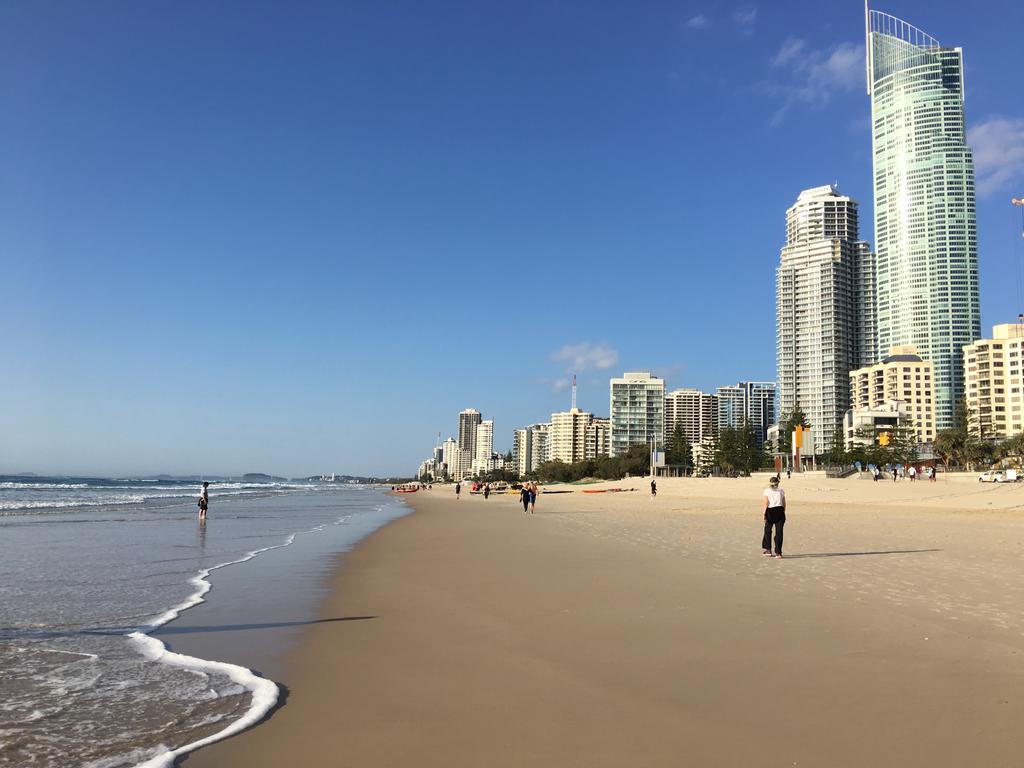 Gold Coast Hostel Buitenkant foto